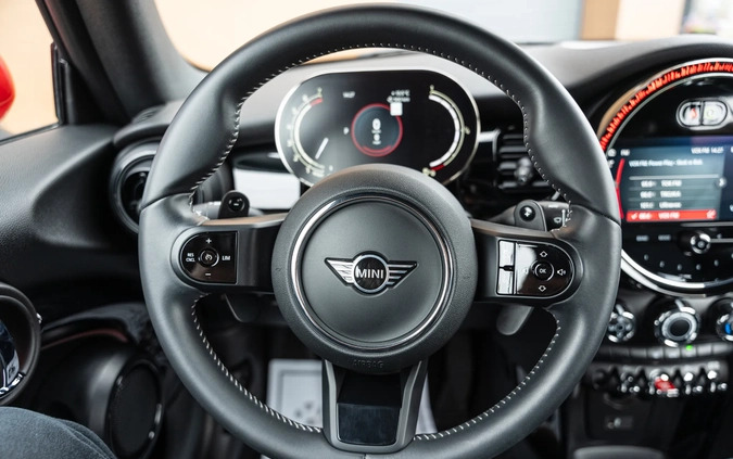 MINI Cooper S cena 134900 przebieg: 8500, rok produkcji 2022 z Białystok małe 436